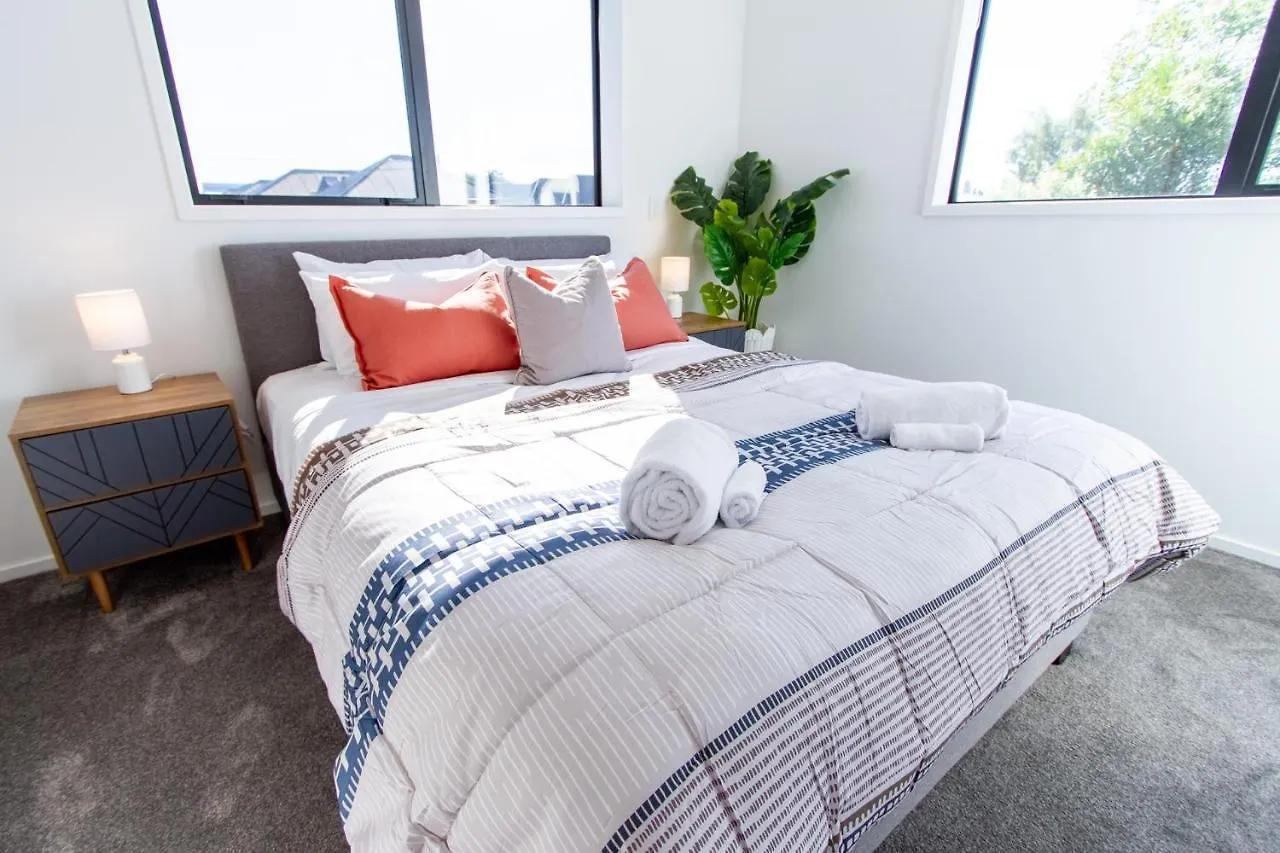 Gateway To Hagley Park - 2 Bed W/Carpark Apartment Christchurch